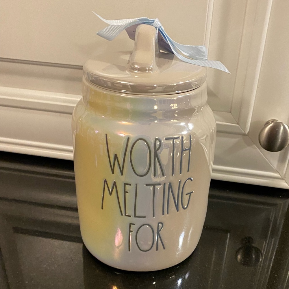 ☃️🆕Rae Dunn Disney Frozen Olaf Canister☃️
